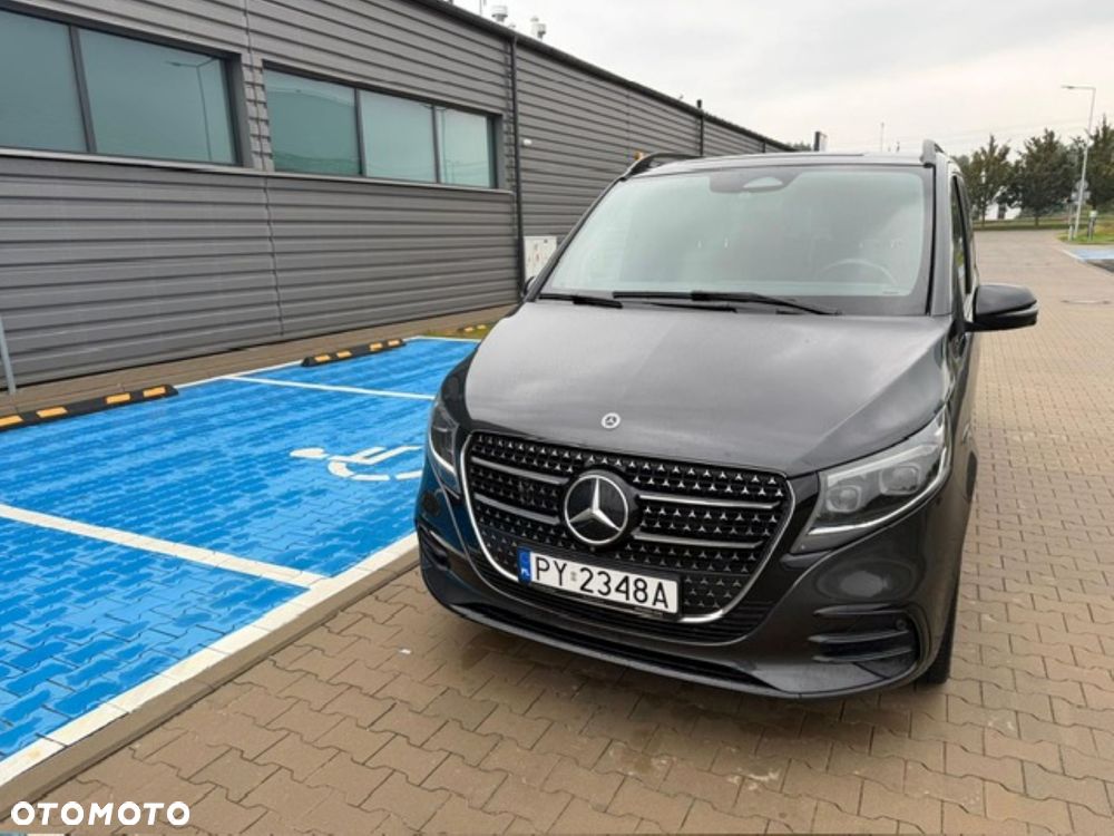Mercedes-Benz V-Class 2024 photo 2