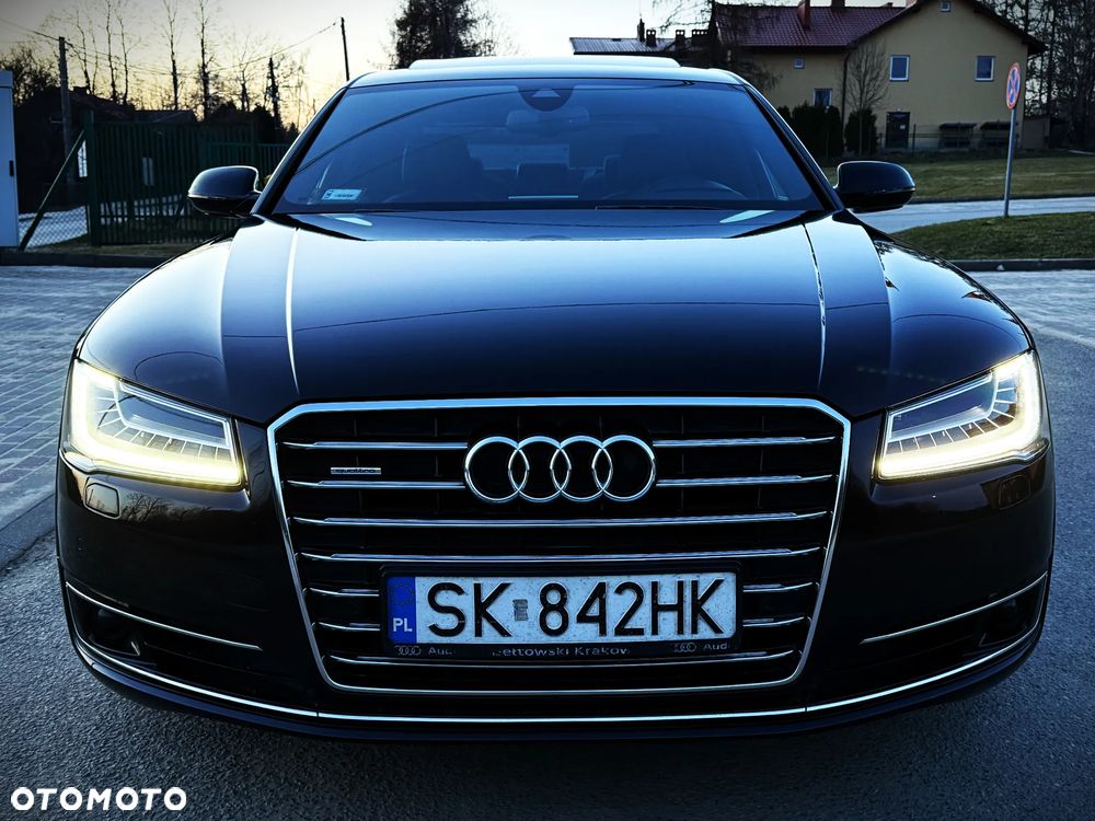 Audi A8 4.2 TDI DPF (clean diesel) quattro tiptronic - 14