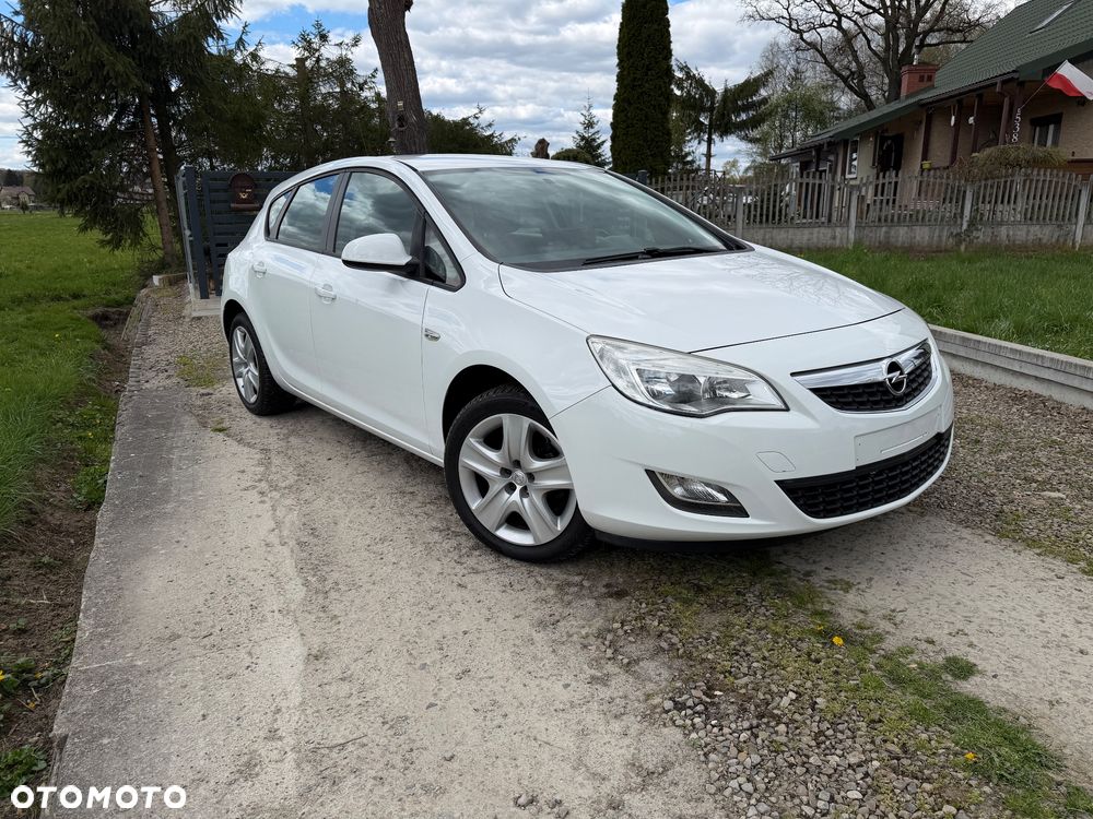 Opel Astra 1.4 Turbo - 1