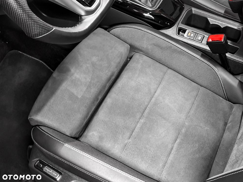 Volkswagen T-Roc 2.0 TDI SCR DSG R-Line - 29