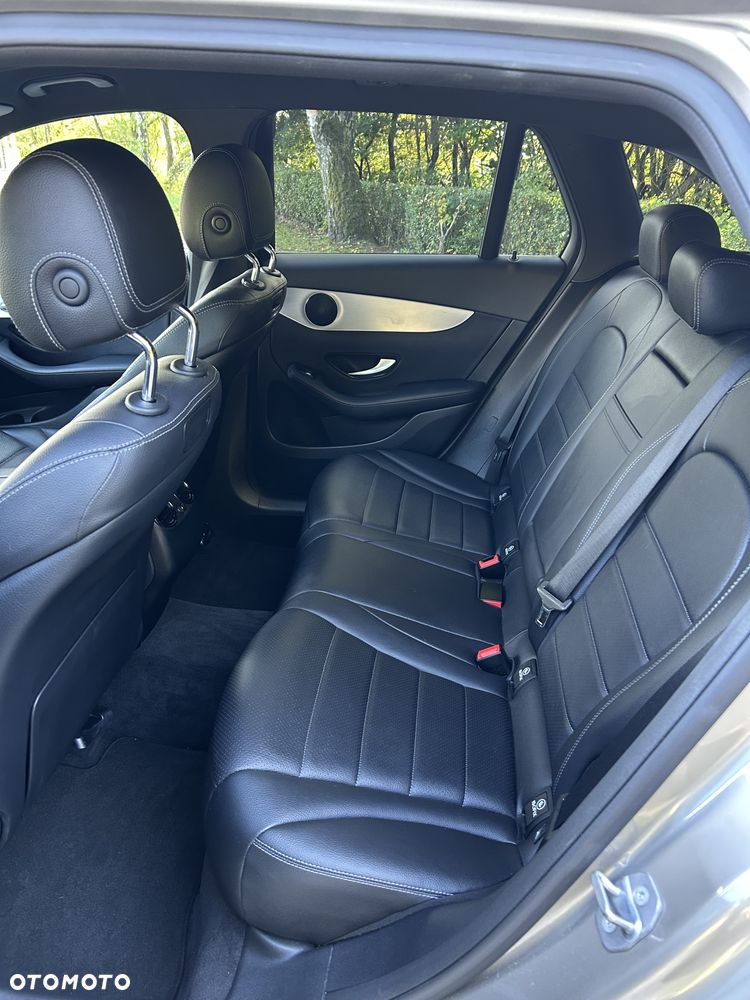Mercedes-Benz GLC 300 4-Matic - 8