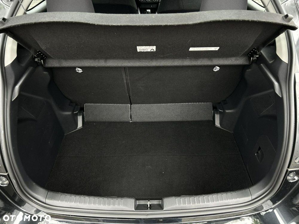 Toyota Yaris - 12