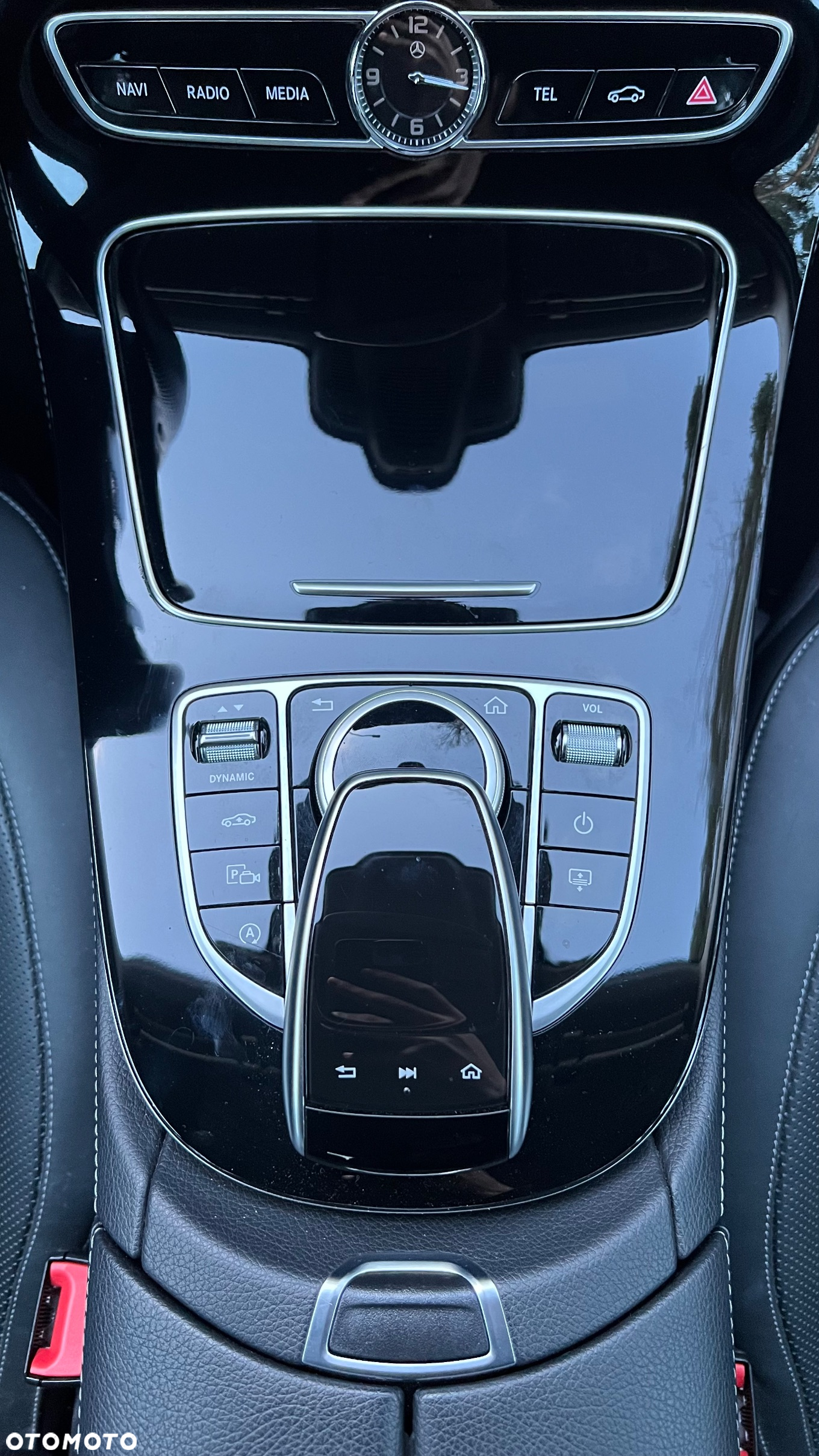 Mercedes-Benz Klasa E 400 4-Matic 9G-TRONIC - 14
