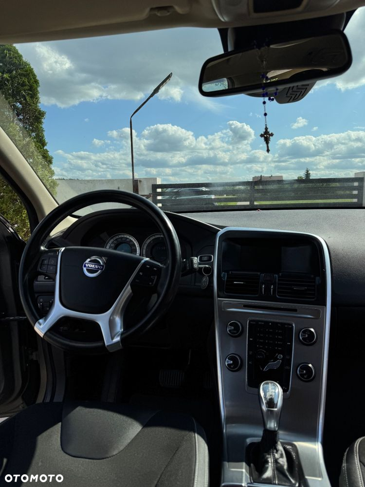 Volvo XC 60 - 25
