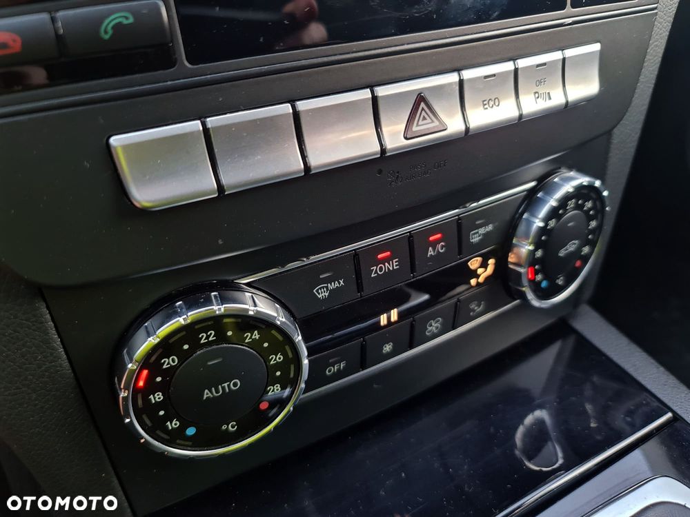 Mercedes-Benz Klasa C 180 (BlueEFFICIENCY) 7G-TRONIC - 22