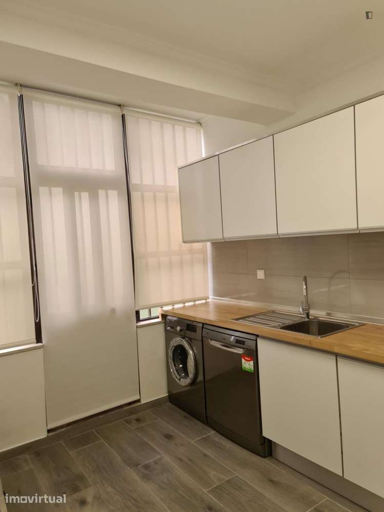 Quarto - localizado em Amadora Lisbon - Grande imagem: 4/12