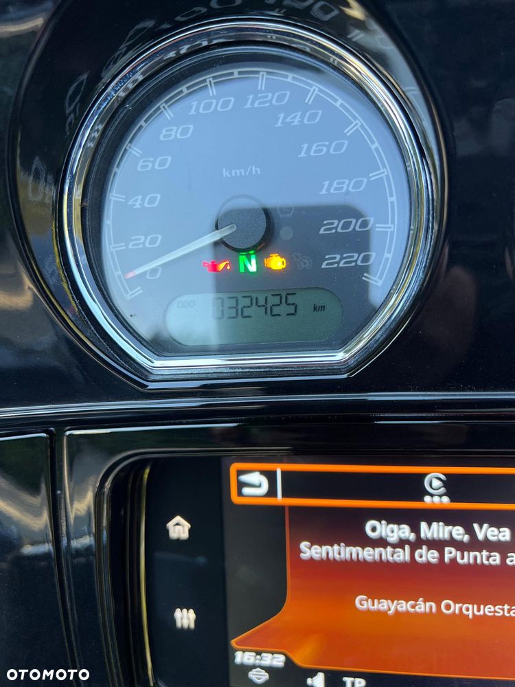 Harley-Davidson Touring Street Glide - 7