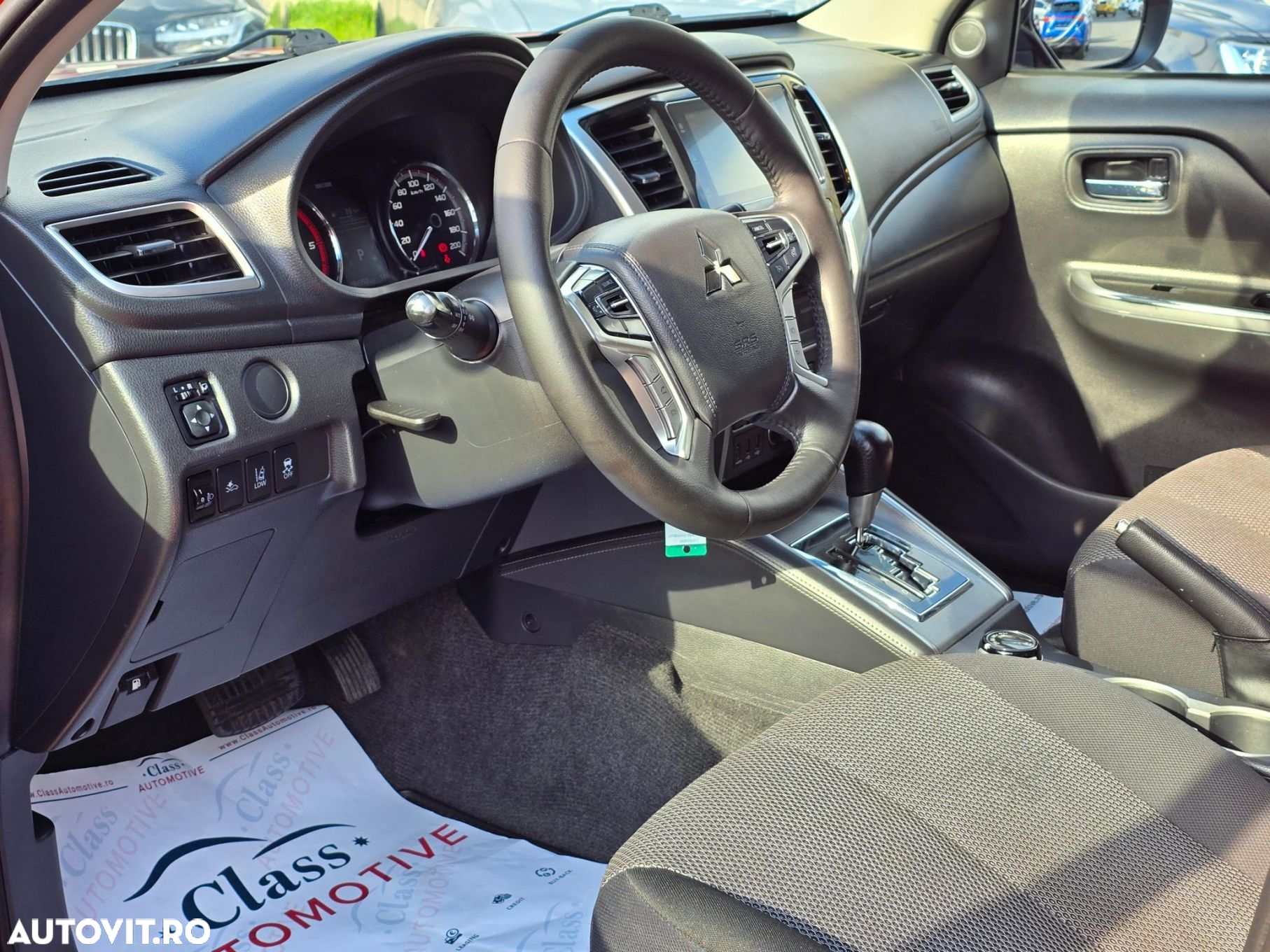 Mitsubishi L200 Double Cab 4WD - Automat - 10