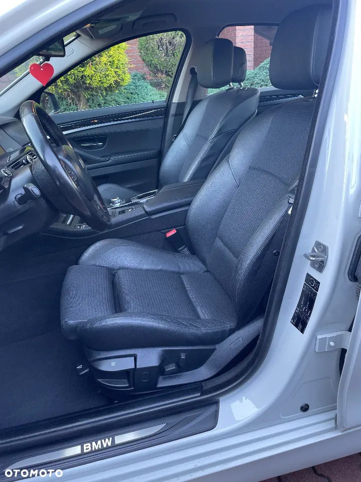 BMW Seria 5 520d Efficient Dynamics - 11