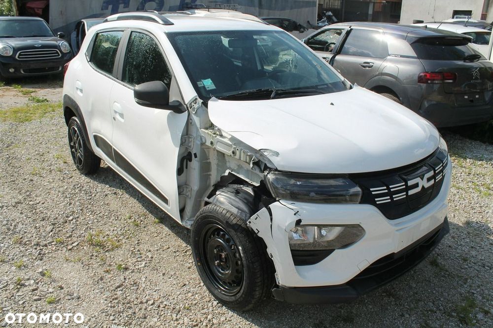 Dacia Spring - 4
