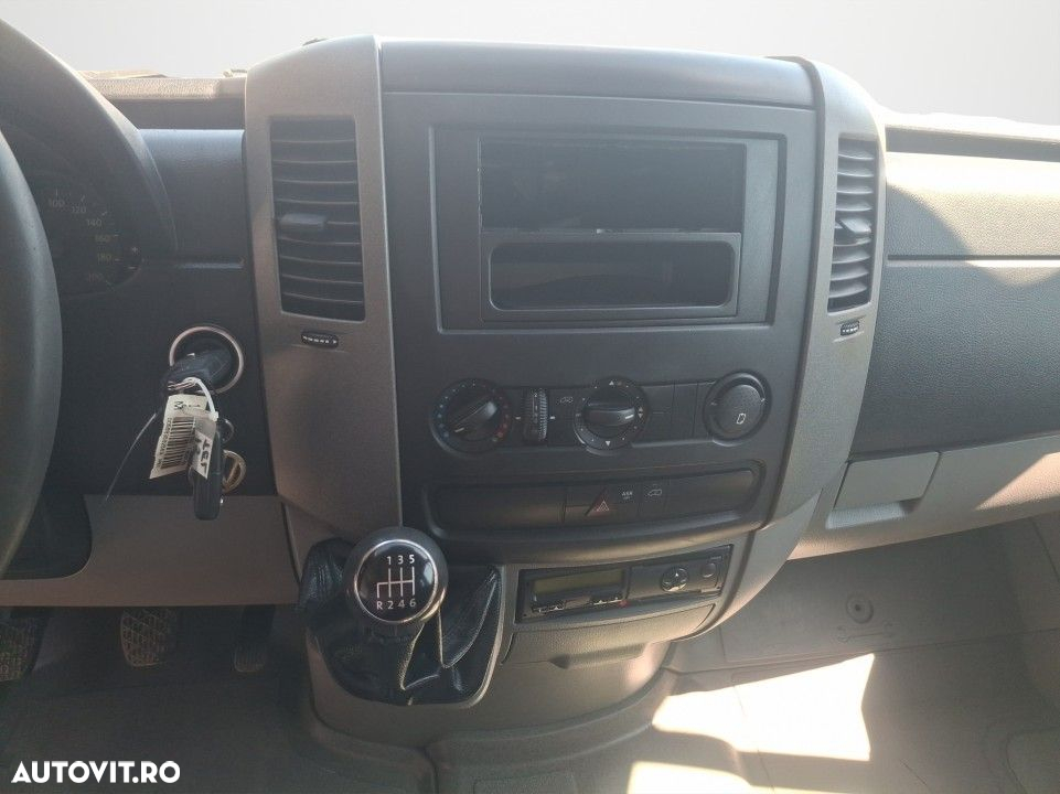 Volkswagen Crafter - 15