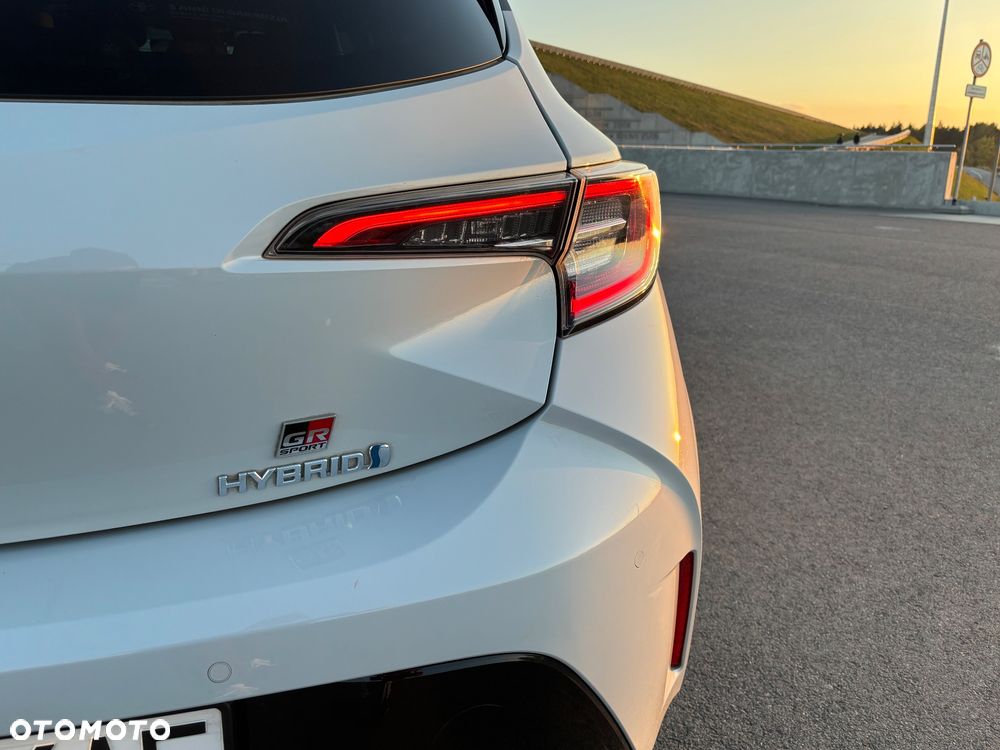 Toyota Corolla 2.0 Hybrid GR Sport - 13