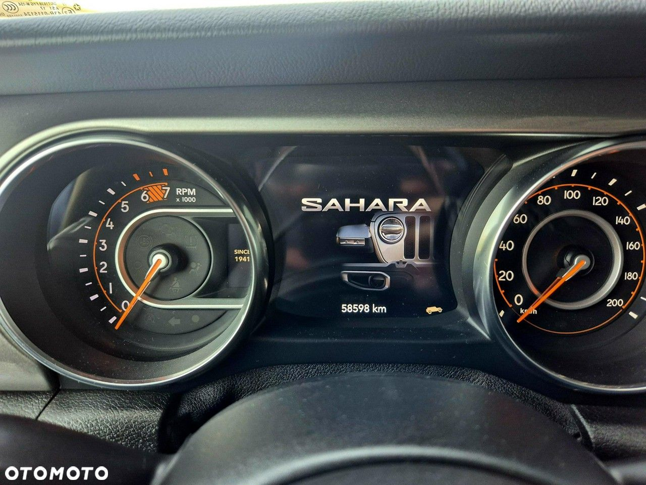 Jeep Wrangler - 8