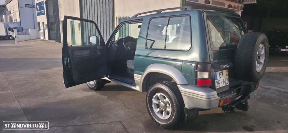 Mitsubishi Pajero 2.8 TD GLS ABS - 28