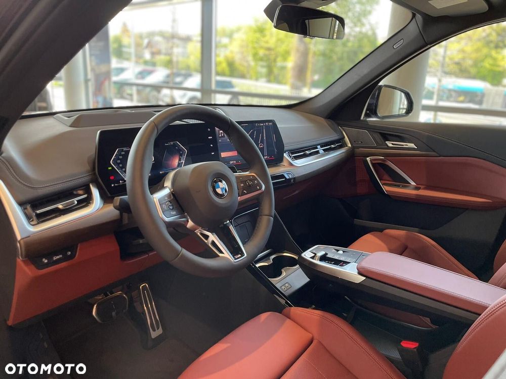 BMW X1 - 16