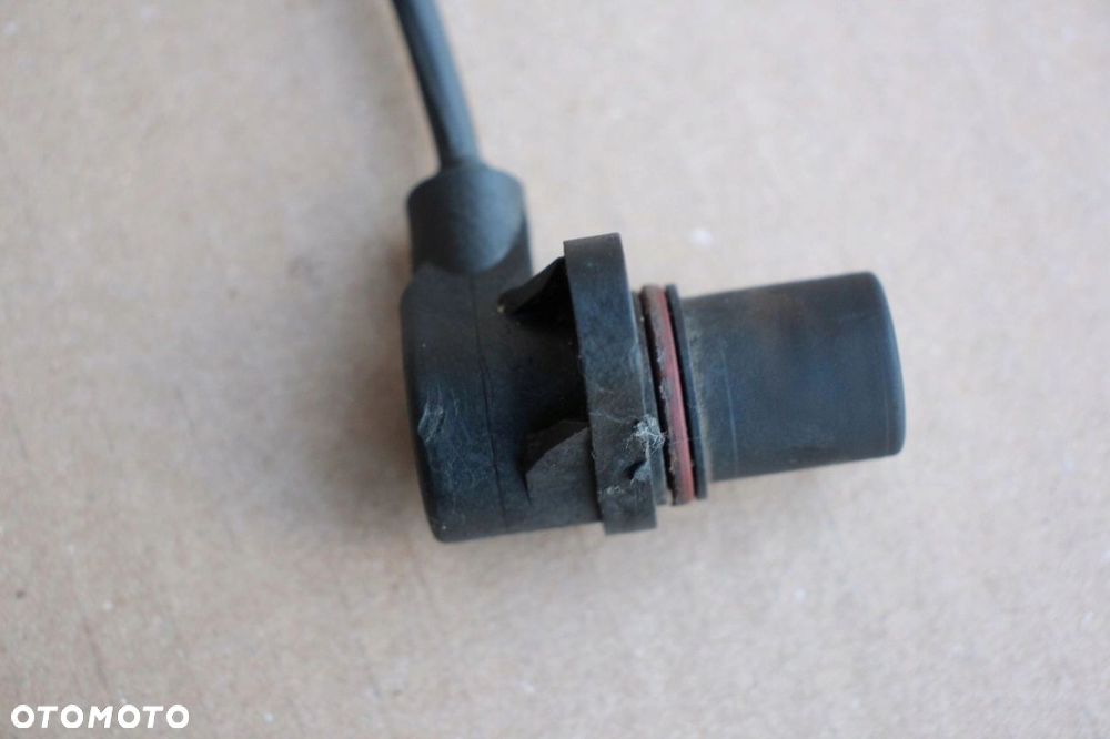 Czujnik położenia wału VW AUDI SEAT SKODA benzyna 0261210148 - 6