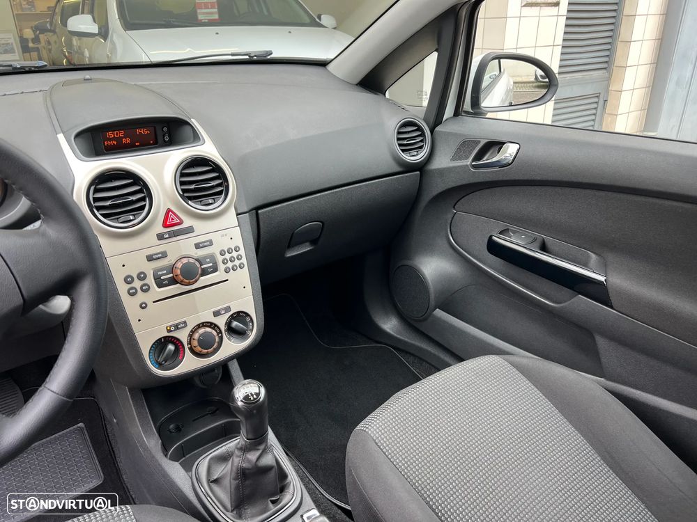 Opel Corsa 1.3 CDTI VAN AC - 19