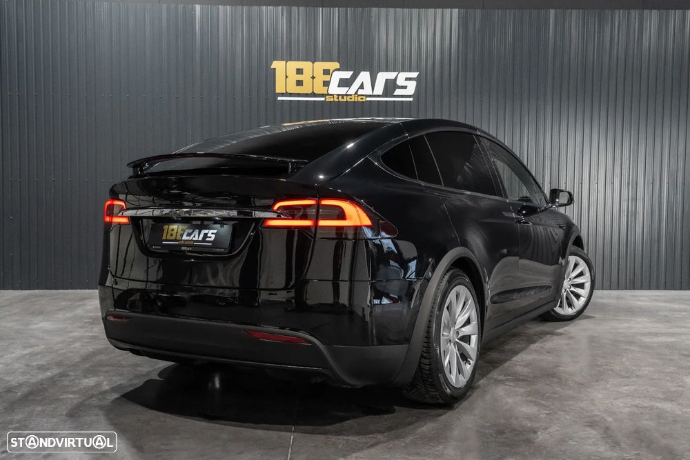 Tesla Model X 100D - 45