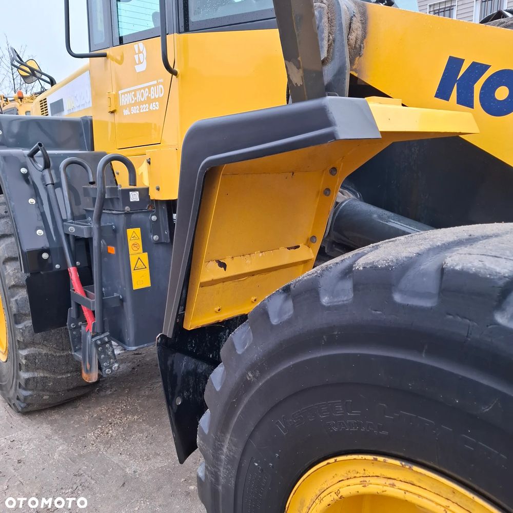 Komatsu WA320 - 13