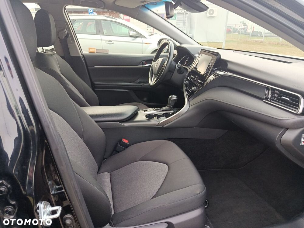 Toyota Camry 2.5 Hybrid Comfort CVT - 9