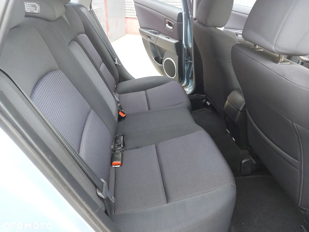 Mazda 3 1.6 Sport Active - 23