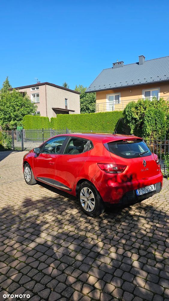 Renault Clio - 2