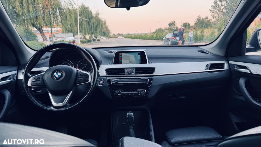 BMW X1 xDrive20i AT xLine - 8