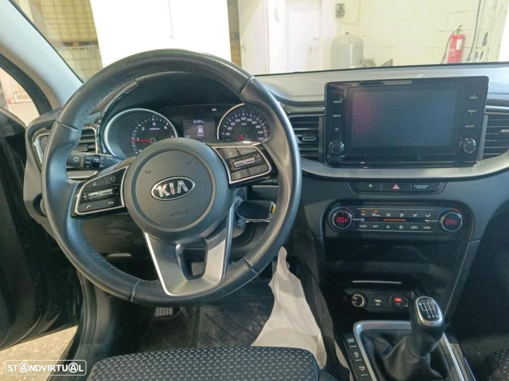 Kia Ceed SW 1.6 CRDi MHEV Drive - 5