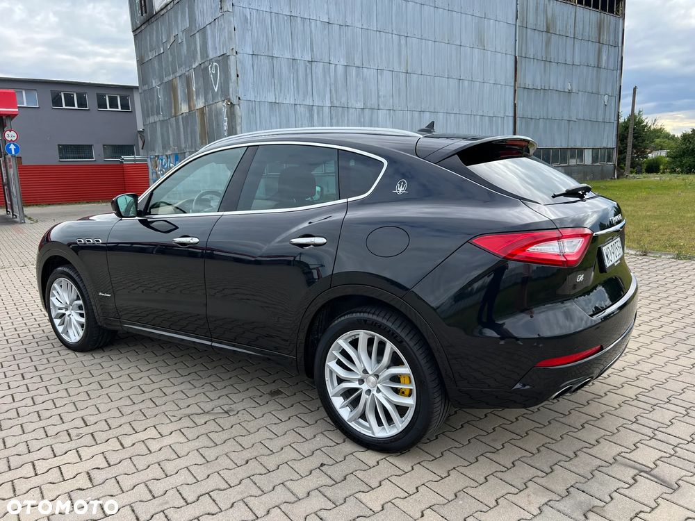 Maserati Levante Q4 GranLusso - 12
