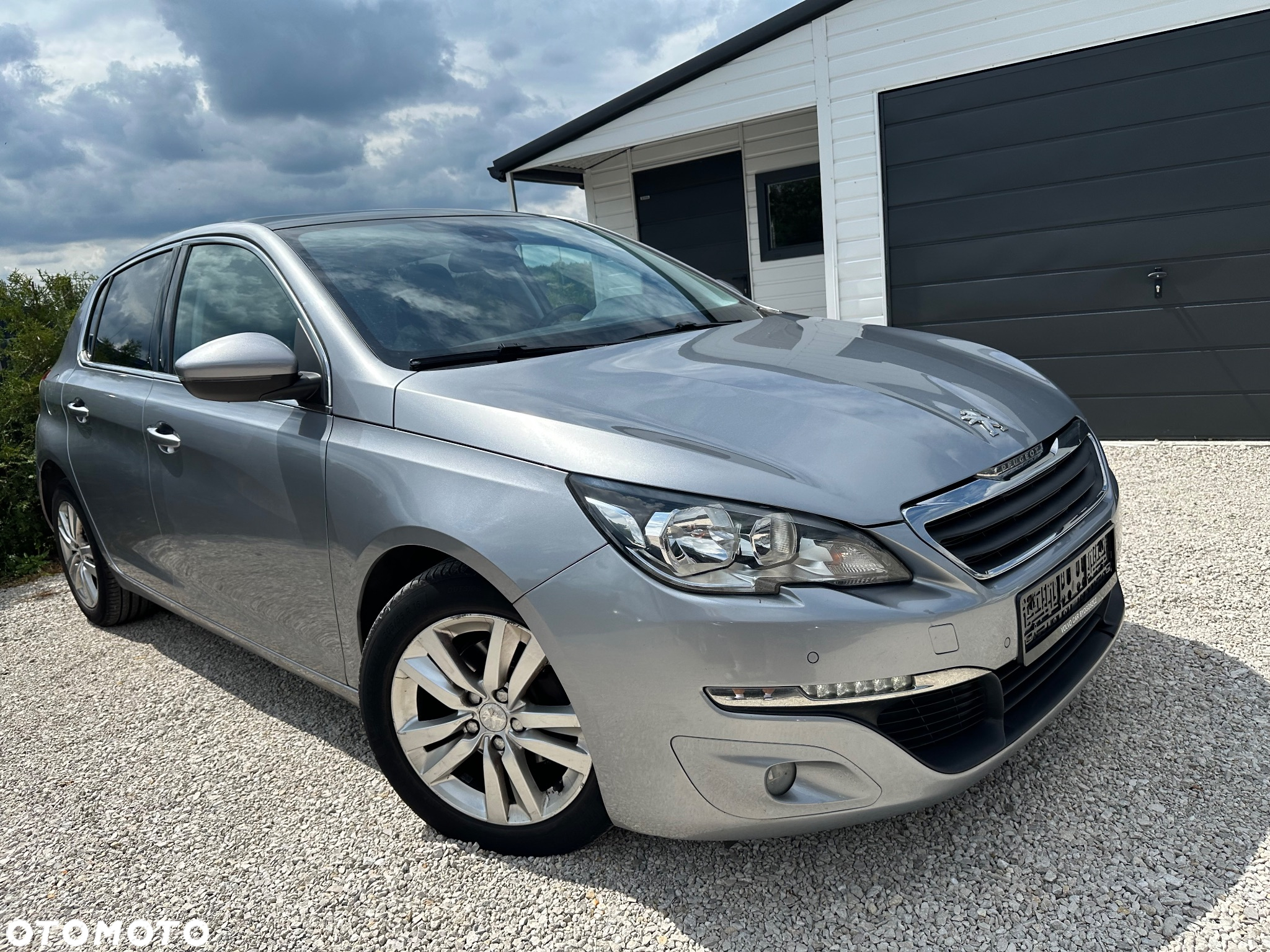 Peugeot 308 1.6 BlueHDi Allure S&S - 23