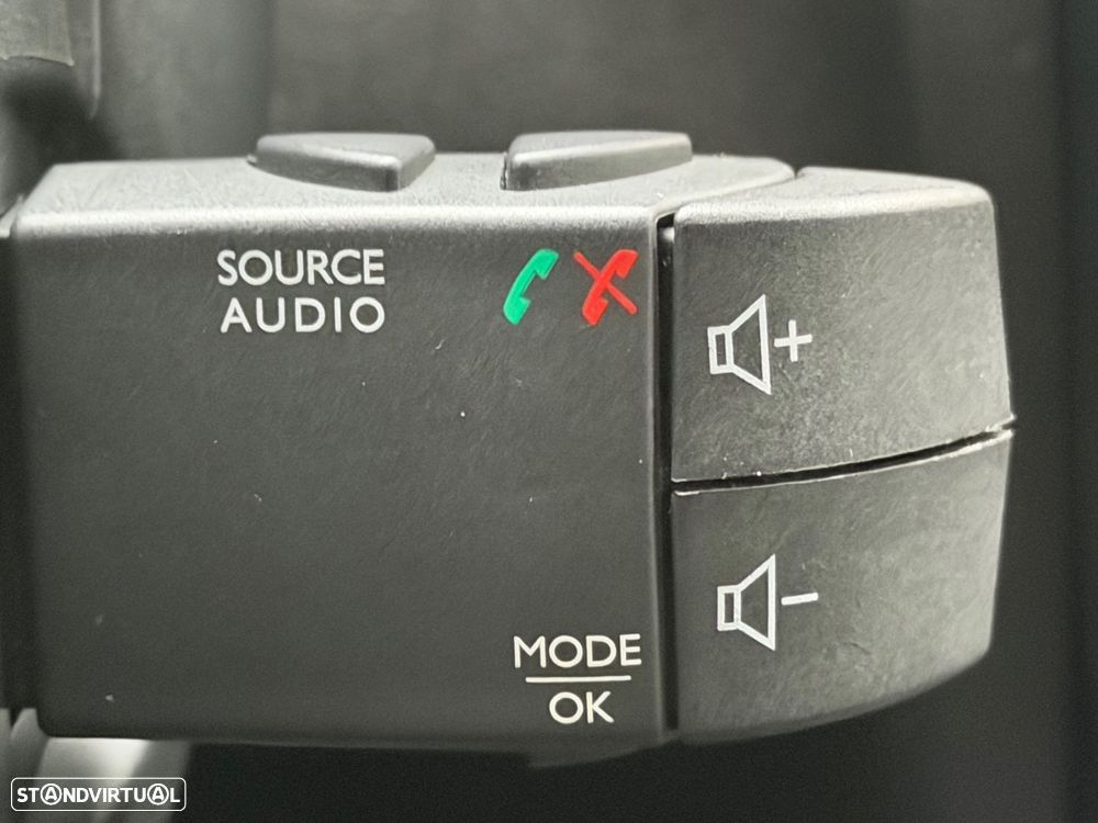 Renault Clio 0.9 TCe Limited - 33