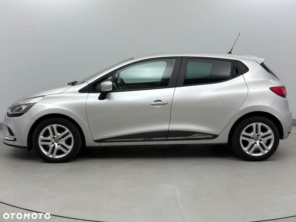 Renault Clio - 2