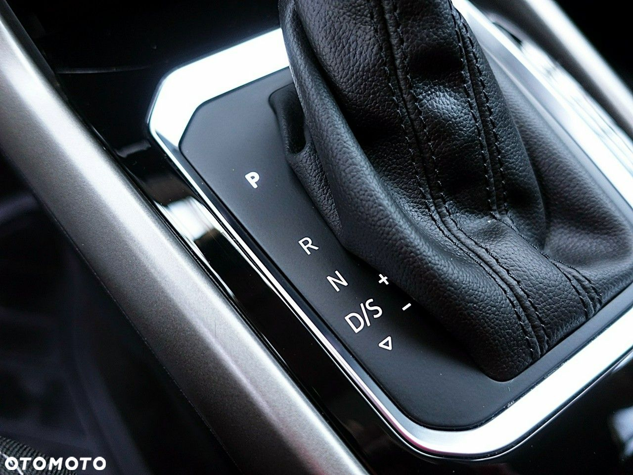 Volkswagen T-Roc - 22