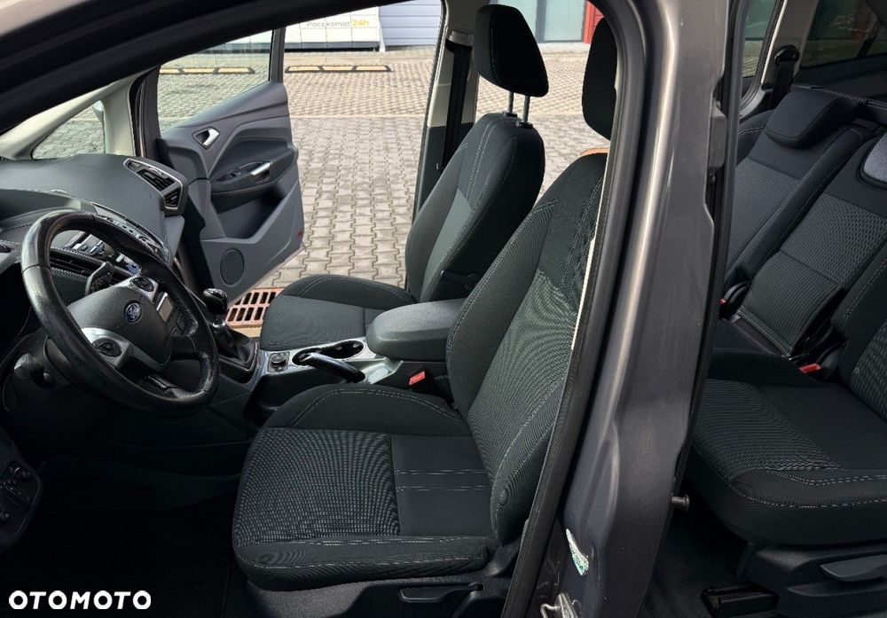 Ford Grand C-MAX - 10