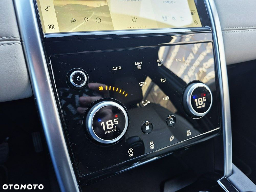 Land Rover Discovery Sport - 31