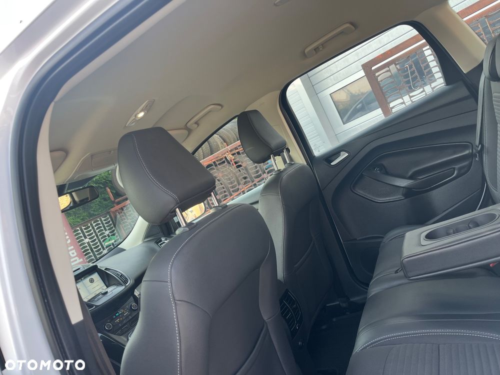 Ford Kuga 2.0 TDCi 4x4 Titanium - 15