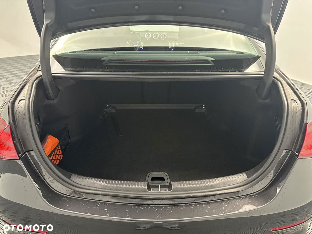 Mercedes-Benz Klasa C 300 d 4Matic 9G-TRONIC AMG Line - 26