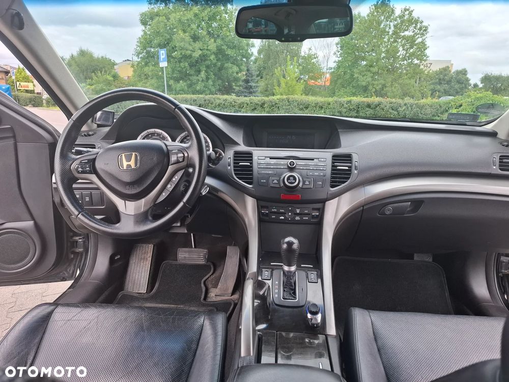 Honda Accord 2.4 Executive - 9