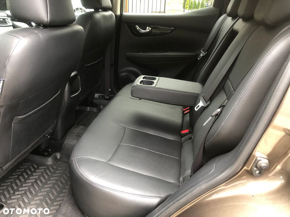 Nissan Qashqai 1.6 DIG-T 360 - 27