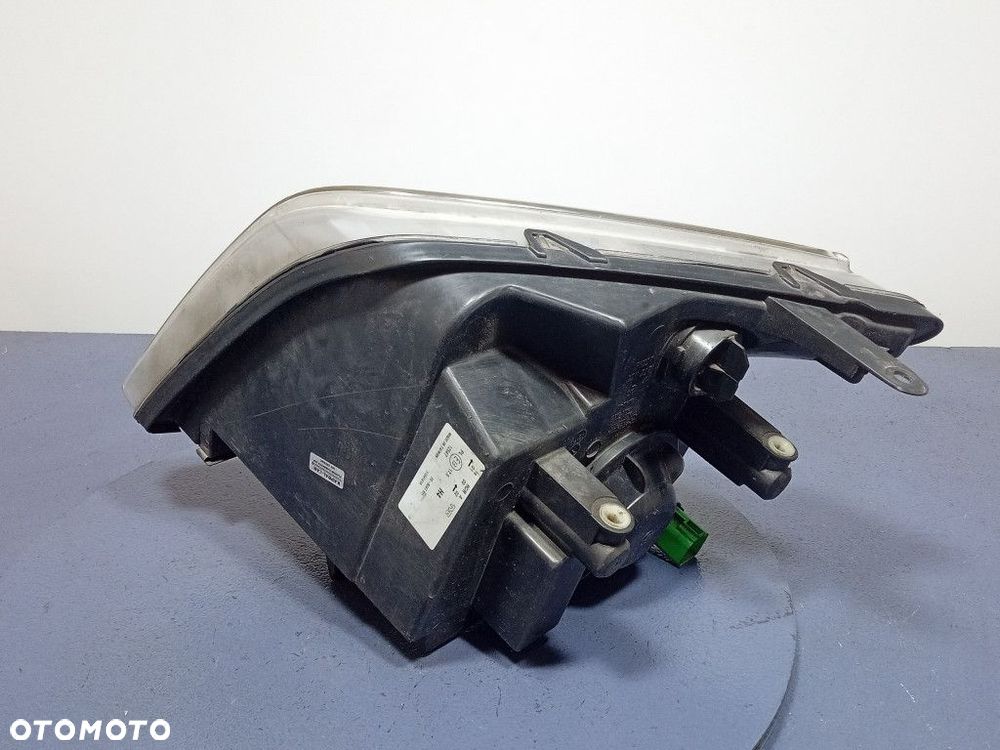 FORD TRANSIT CONNECT MK1 REFLEKTOR PRAWY LAMPA PRAWA EU 20-B347 - 2