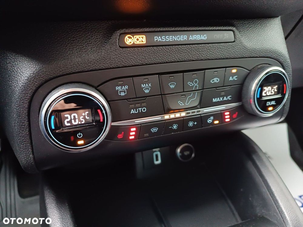Ford Focus 1.0 EcoBoost Trend Edition Business - 23