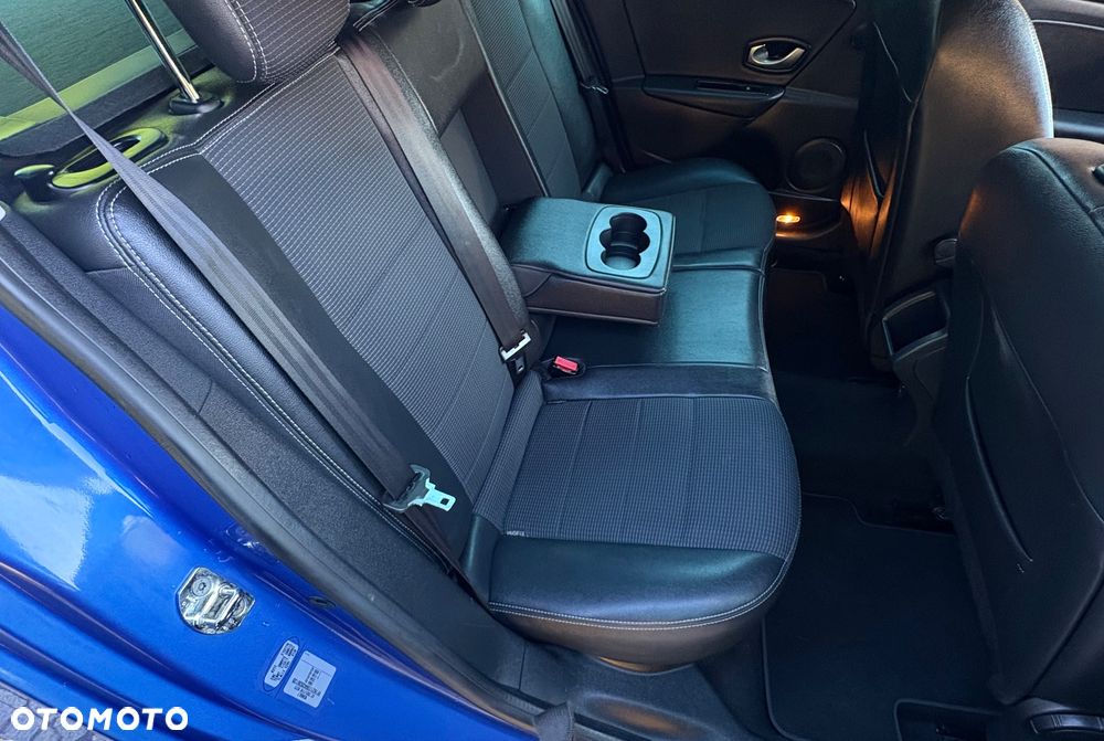 Renault Megane Grandtour TCe 180 GT - 21