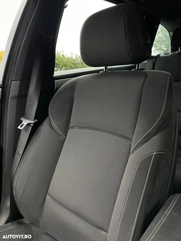 BMW Seria 5 520d xDrive AT - 23