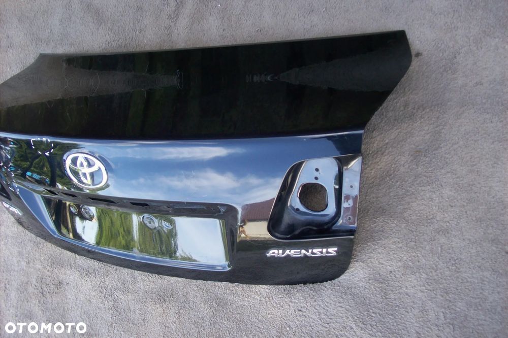 tylna klapa toyota avensis t-27 - 3