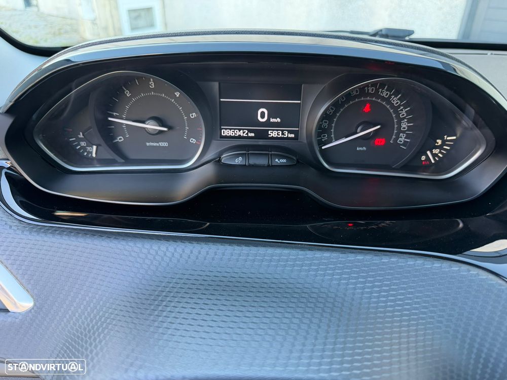 Peugeot 208 1.6 BlueHDi Active - 14