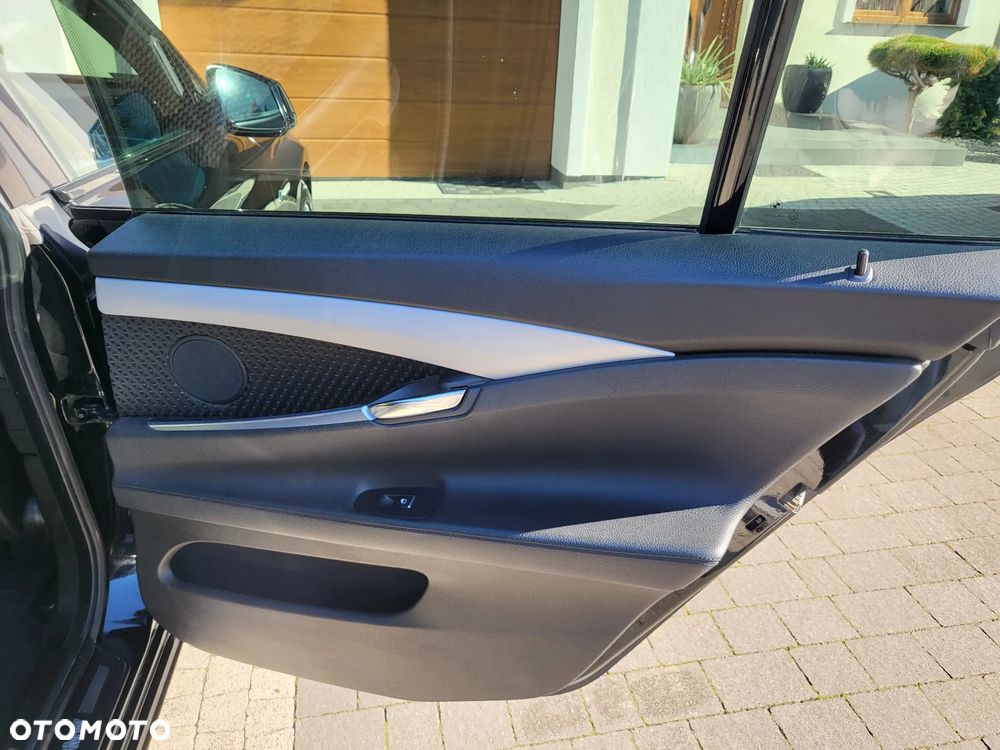BMW 5GT 535d - 13