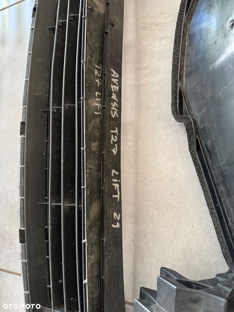 Toyota Auris Avensis Aygo kratka zderzak - 5