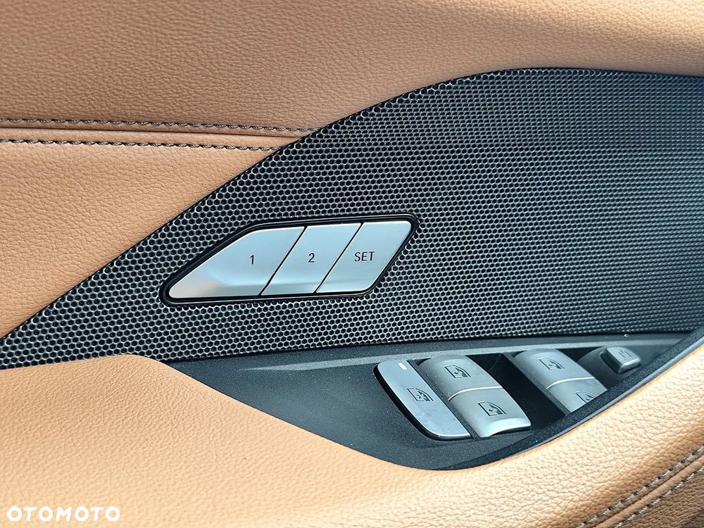 BMW i4 83.9kWh M50 xDrive - 28