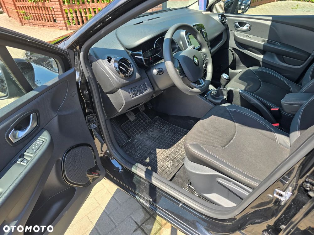 Renault Clio - 8