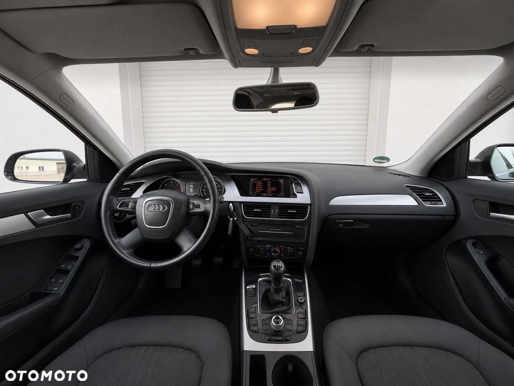 Audi A4 Avant 2.0 TDI DPF Ambiente - 19